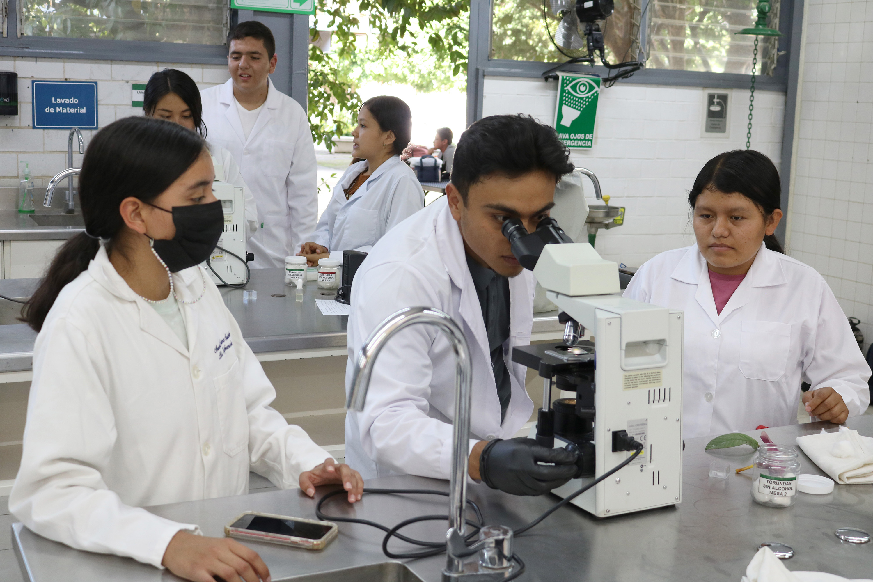 Imagen laboratorio Nutrición Animal