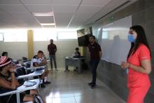 Reciben capacitación en pausas activas en el CUSur