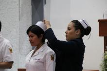 Realizan ceremonia de imposición de cofias y listones a estudiantes de enfermería del CUSur