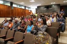 Realizan ceremonia simbólica a egresados de la Maestría en Administración de Negocios