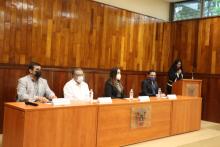 Imparten charlas sobre patología oral en el CUSur