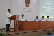Ceremonias de Juramento e Imposición de Batas Blancas fortalecen la ética médica en estudiantes del CUSur