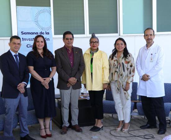 Presentan en CUSur el libro “Las Tecnologías en y para la Salud Pública"