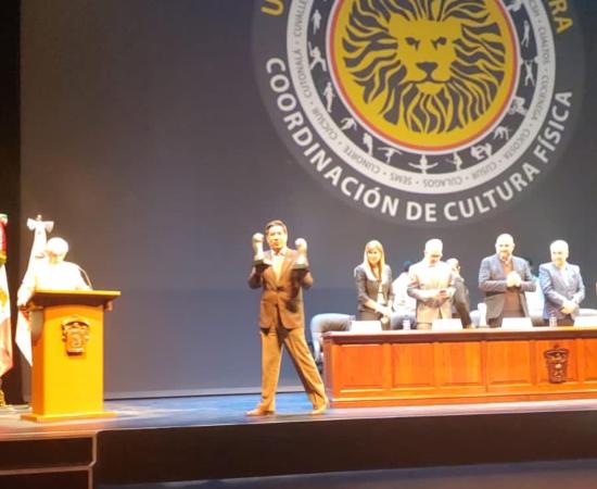 Reconocen a 39 deportistas de alto rendimiento de la UdeG