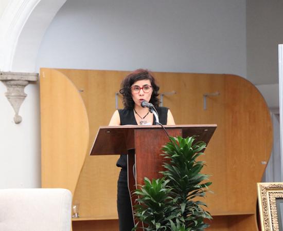 Alma Mancilla recibe el Premio Nacional de Cuento Juan José Arreola