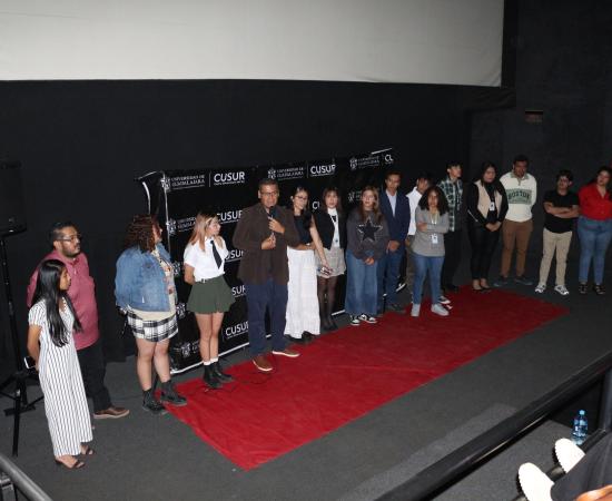 Estudiantes del CUSur presentan primera muestra documental "DOCUS AL CINE"