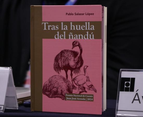 Presentan libro ganador del Premio Nacional de Cuento Juan José Arreola en la FIL y anuncian nueva convocatoria