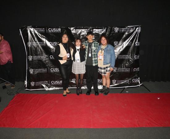 Estudiantes del CUSur presentan primera muestra documental "DOCUS AL CINE"