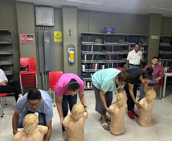 Servicios Académicos del CUSur recibe formación en atención de emergencias