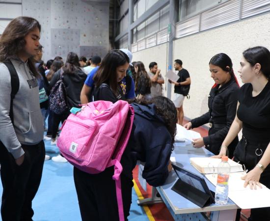 Dan banderazo de salida de servicio social del ciclo 2023 B