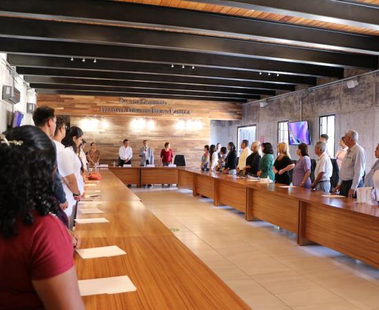 Entregan constancias del taller “Tomando el control de tu salud”