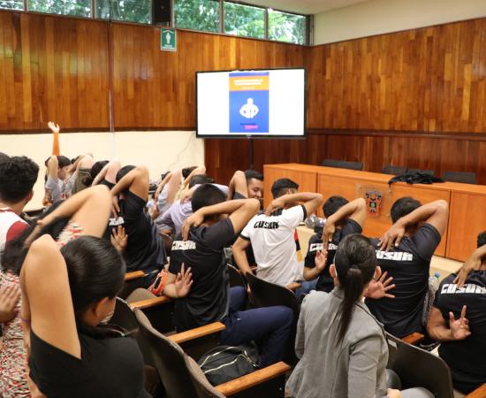 Investigadora imparte charla sobre ejercicio y enfermedad renal y transplante