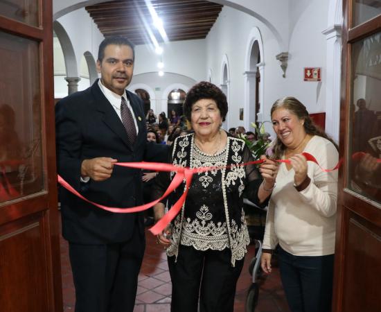 Inauguran exposición pictórica “Mi vida entre ríos, volcanes y el mar” en Casa del Arte