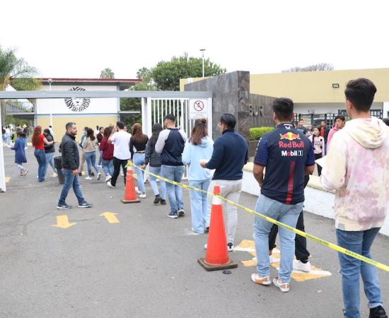 Más de 3 mil 100 aspirantes al CUSur realizan examen de admisión