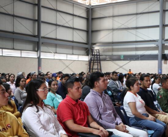 Hablan sobre la importancia de la Seguridad Nacional en el CUSur