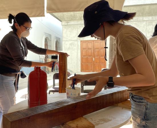 Imparten curso de señalética para senderos en la Casa del Arte