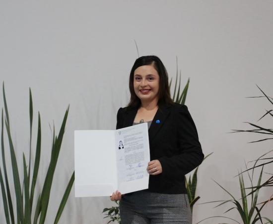 Entregan actas de titulación en el CUSur