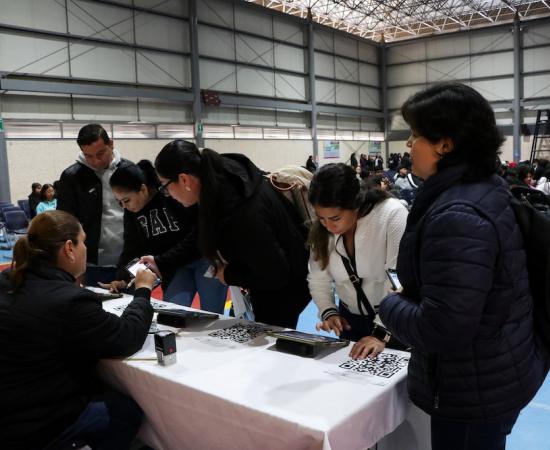 El CUSur recibe a más de mil estudiantes de nivel medio superior en la XXI feria “Una mirada al CUSur”