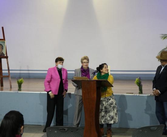 Inauguran la exposición pictórica “Antes del olvido”, de Jesús Vázquez Barragán