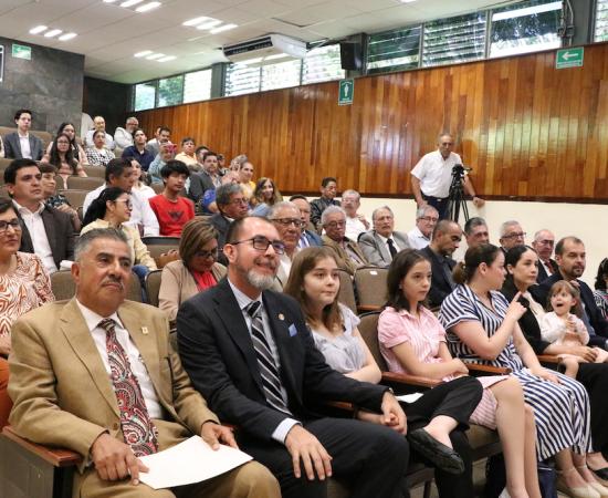 Nombran al Bufete Jurídico del CUSur en reconocimiento póstumo al maestro Sergio Antonio Durán Graciano