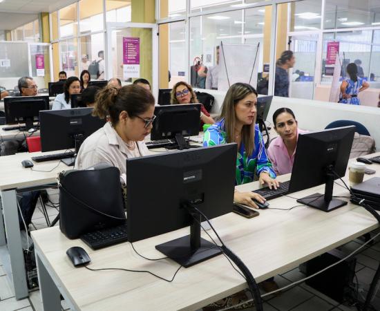 Google capacita a docentes universitarios y de nivel medio superior en herramientas digitales