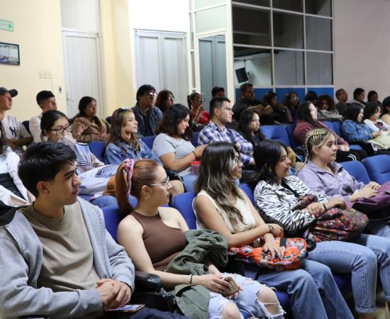 Conmemoran en el CUSur el natalicio del poeta Hugo Gutiérrez Vega