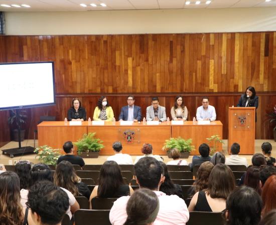 Con ponencias dan bienvenida a los posgrados del CUSur