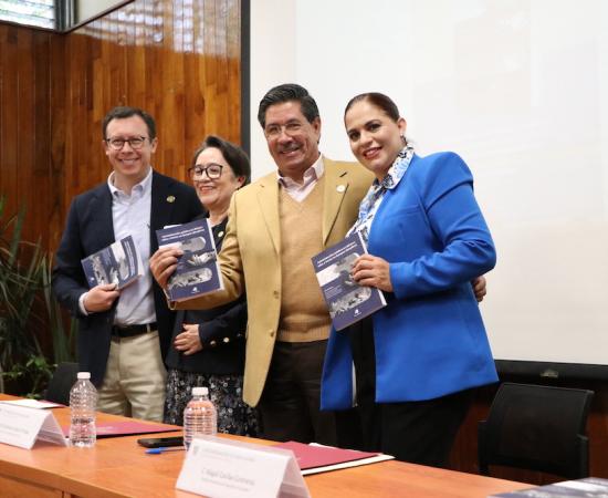 Presentan “Administración pública en México: retos y temas en tiempos disruptivos” en el CUSur