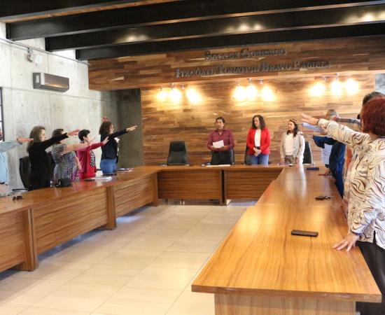 Entregan nombramientos al Comité de Ética en Investigación del CUSur