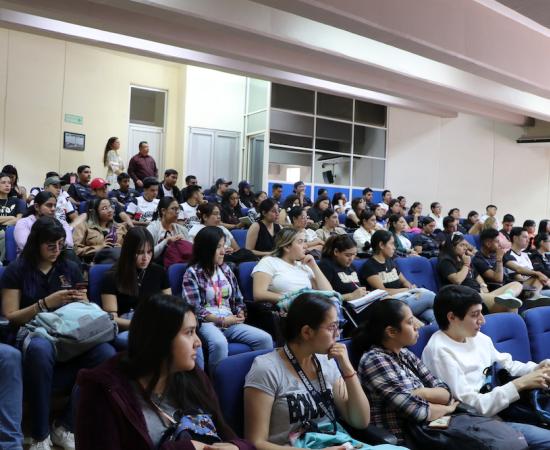 Se realiza el primer seminario de actualización en desarrollo humano en el CUSur