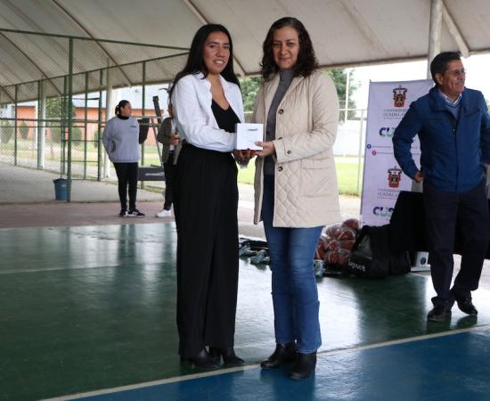 Reconocen a deportistas y grupos representativos del CUSur