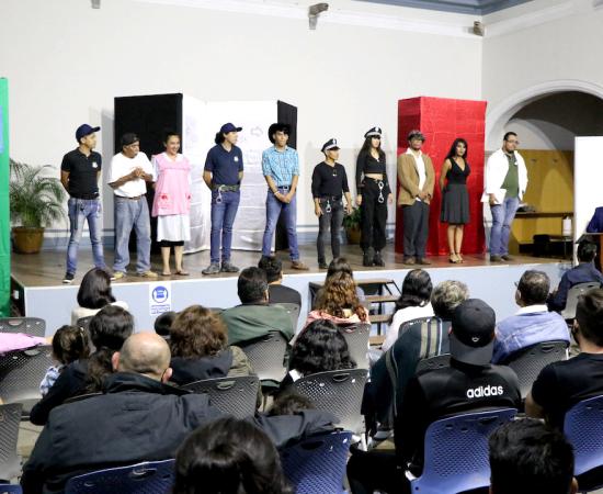 Presentan danza árabe y teatro como cierre de los talleres de formación integral del CUSur