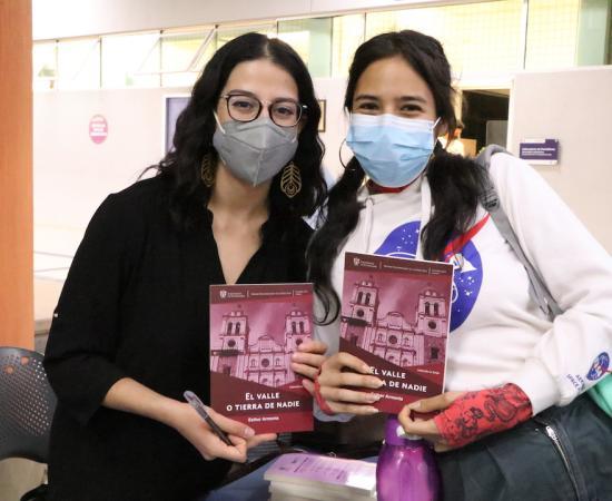 Se presenta El valle o tierra de nadie, libro de egresada de periodismo del CUSur