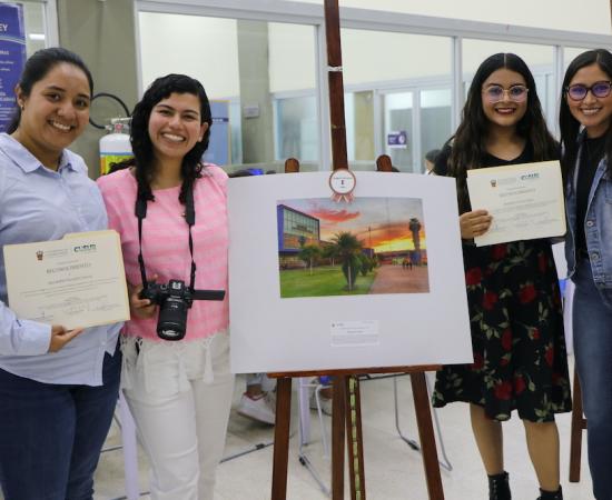 Premian a los ganadores del concurso de fotografía “Celebremos el orgullo de ser UdeG”