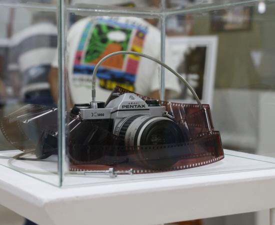 Inauguran exposición fotográfica “Mi alma perdida en Zapotlán” en las instalaciones de la Biblioteca Mtro. Hugo Gutiérrez Vega