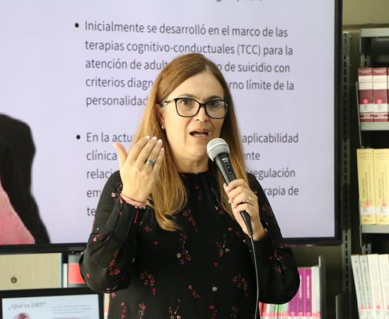 Imparten ponencia sobre habilidades emocionales y desarrollo humano en el CUSur