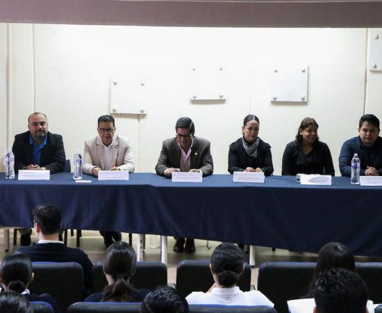 Con el foro sobre competencias en enfermería dan bienvenida al ciclo escolar en la carrera