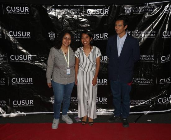Estudiantes del CUSur presentan primera muestra documental "DOCUS AL CINE"
