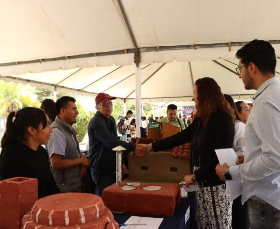 CUSur realizó la Tercera Feria del Empleo 2026 con la participación de 35 empresas