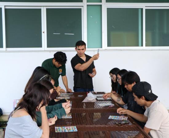 Juegos tradicionales fortalecen la convivencia y la cultura de paz en el CUSur