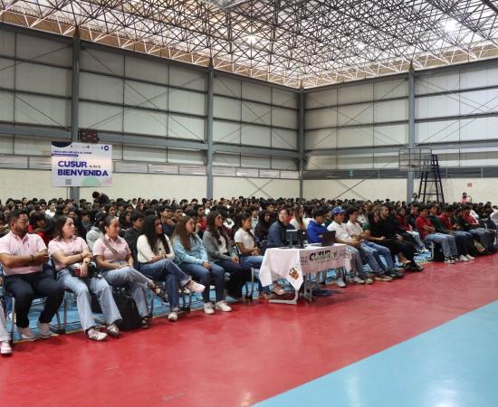 Alrededor de 2 mil estudiantes de bachillerato asistieron a la XXVI edición de Una mirada al CUSur