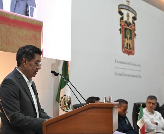El Rector Salazar Estrada destacó logros en Docencia e Investigación en su Segundo Informe de Actividades	