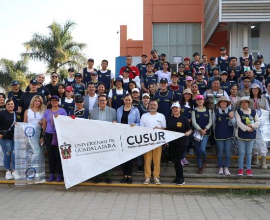 CUSur participa en 'Limpiemos Zapotlán' y recolecta un 41.57% menos en 2024