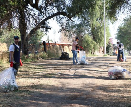 CUSur participa en 'Limpiemos Zapotlán' y recolecta un 41.57% menos en 2024
