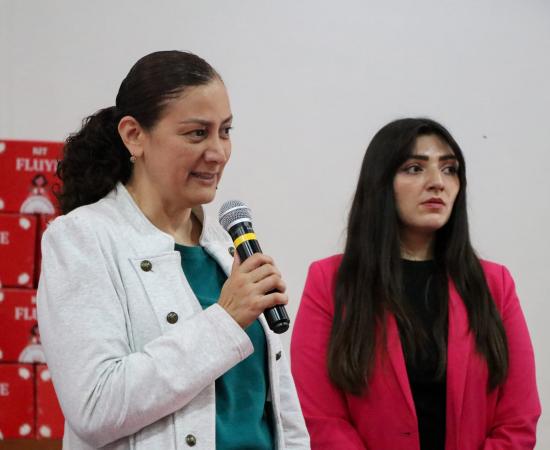 CUSur entrega kits menstruales como parte del programa Fluye con Seguridad de la FEU