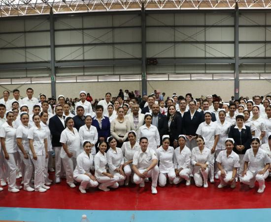 88 Estudiantes de Enfermería del CUSur Reciben Cofias y Listones en Emotiva Ceremonia