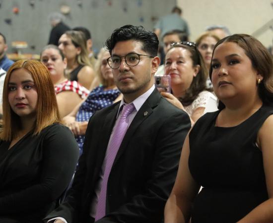 Egresan 12 estudiantes de la Maestría en Administración de Negocios del CUSur