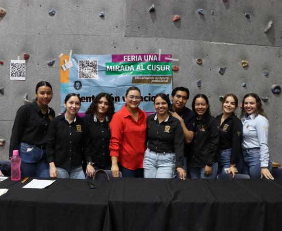 Más de 2,700 jóvenes conocieron la oferta académica en la XXIV Feria Una Mirada al CUSur