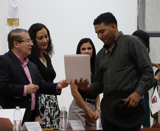 CUSur celebra la culminación académica de 328 nuevos profesionales