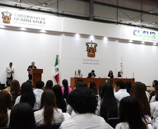 CUSur celebra la culminación académica de 328 nuevos profesionales